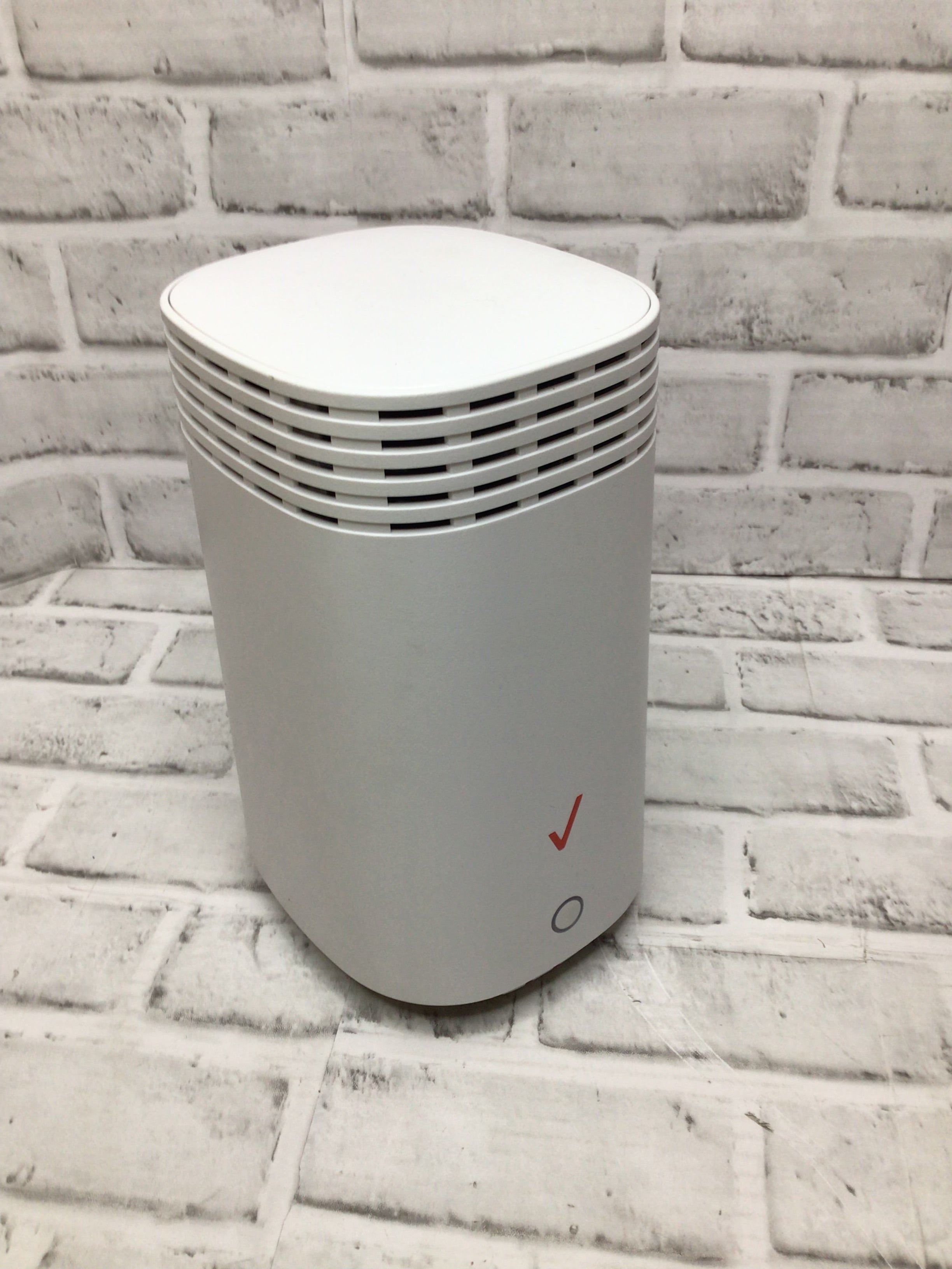 Verizon Fios Wifi Extender E3200 *USED - NO POWER CORD, NOT TESTED* (8116372635886)